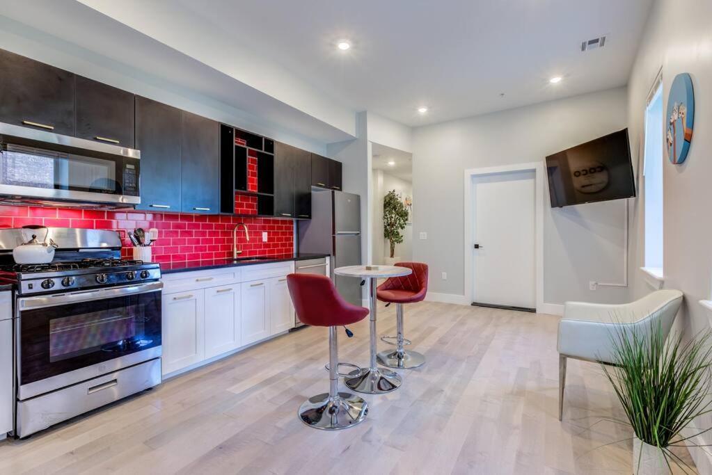 Luxury Designer Theme 2Br Apt Near Nyc / Thepath Apartment Newark Exterior photo