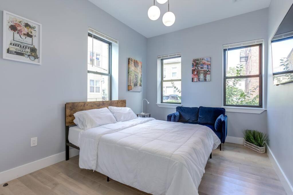 Luxury Designer Theme 2Br Apt Near Nyc / Thepath Apartment Newark Exterior photo