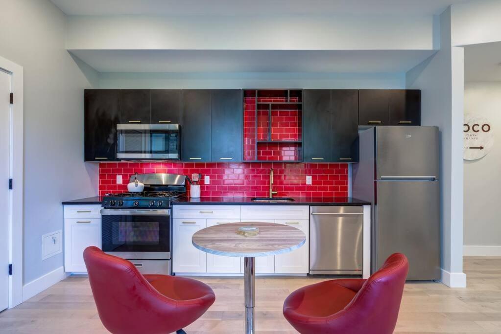 Luxury Designer Theme 2Br Apt Near Nyc / Thepath Apartment Newark Exterior photo
