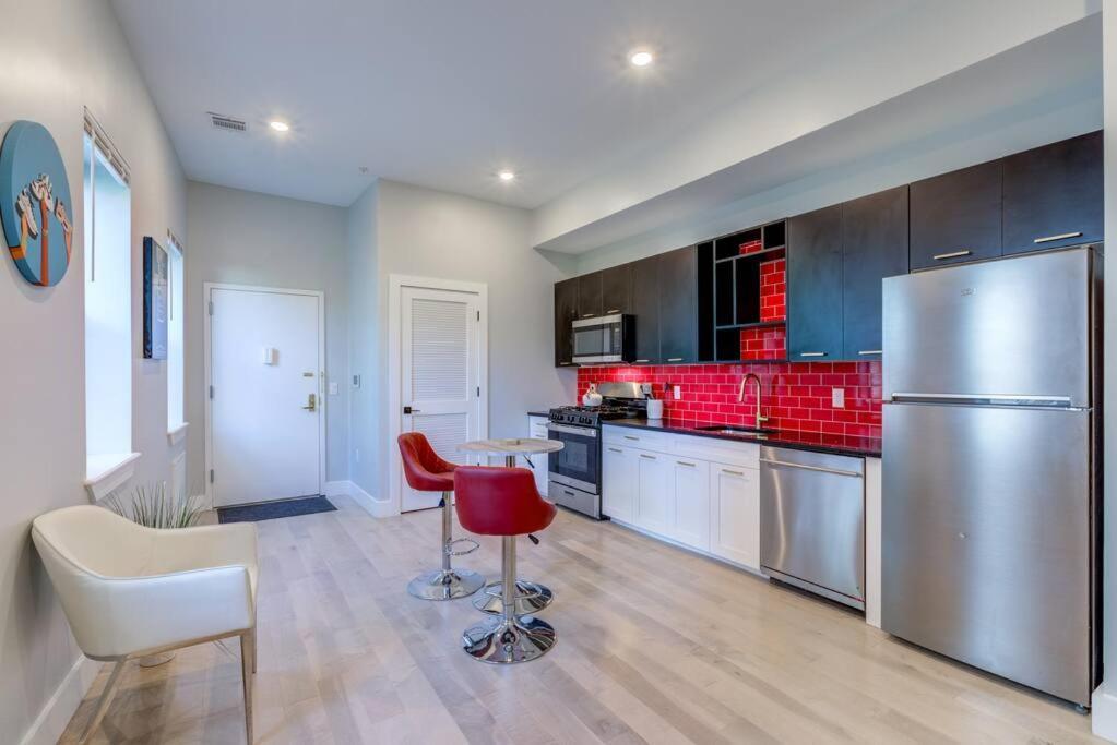 Luxury Designer Theme 2Br Apt Near Nyc / Thepath Apartment Newark Exterior photo